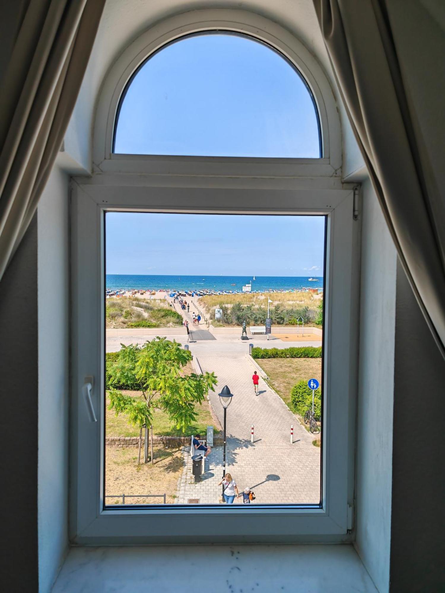 Hotel Bellevue Warnemuende Росток Экстерьер фото